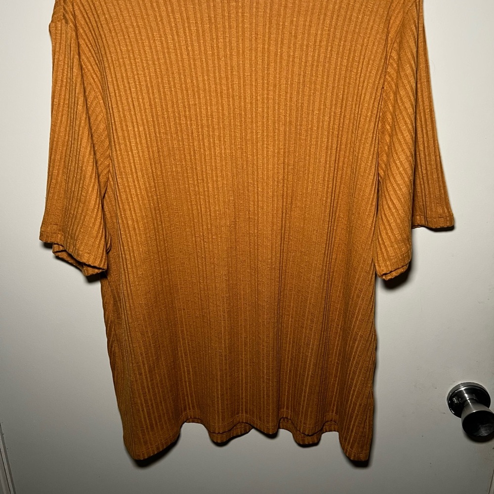 Old Navy Ribbed Orange Top - Picture 4 of 4